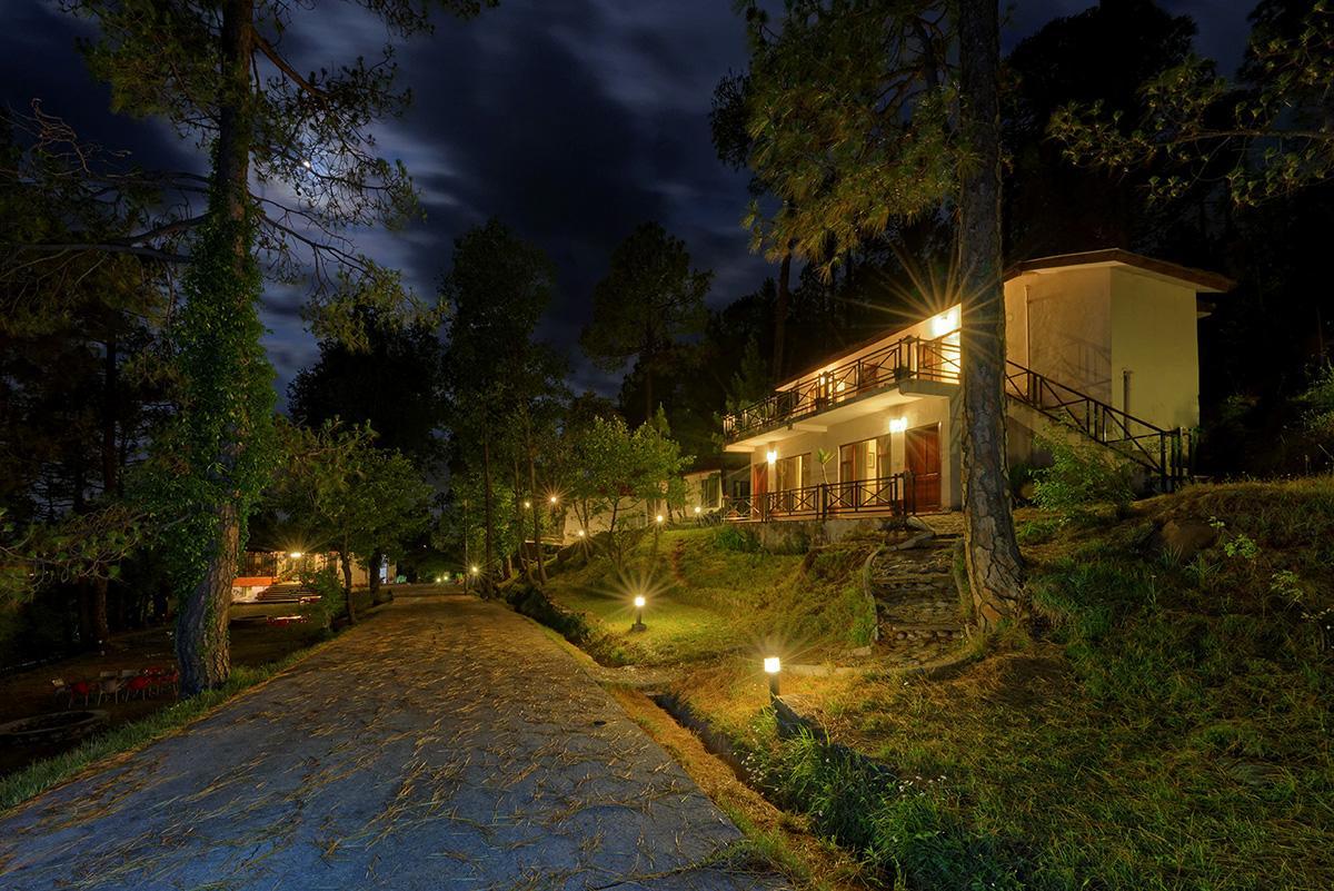 Hotel Arcadian Blue Pines Murree Exteriér fotografie